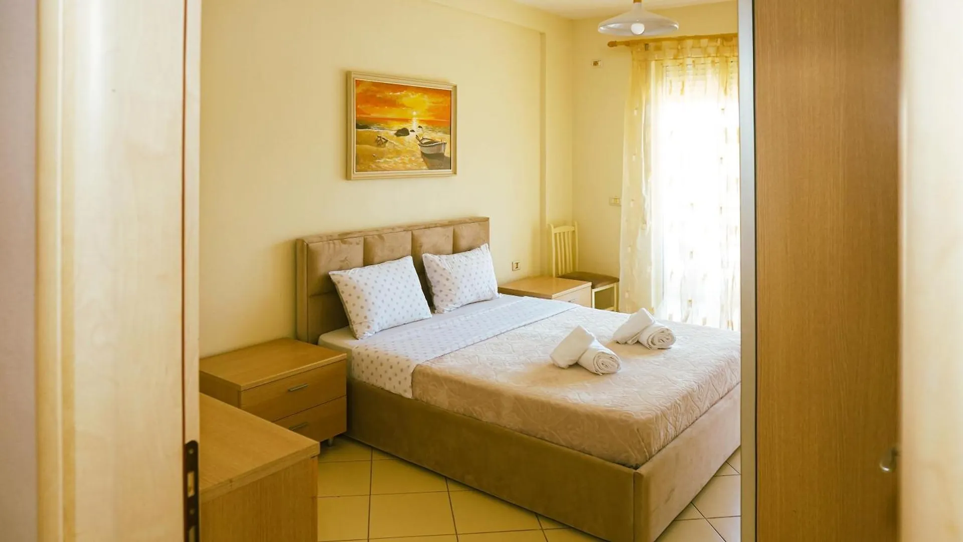 Sunrise Apartment Near The Center Tirana