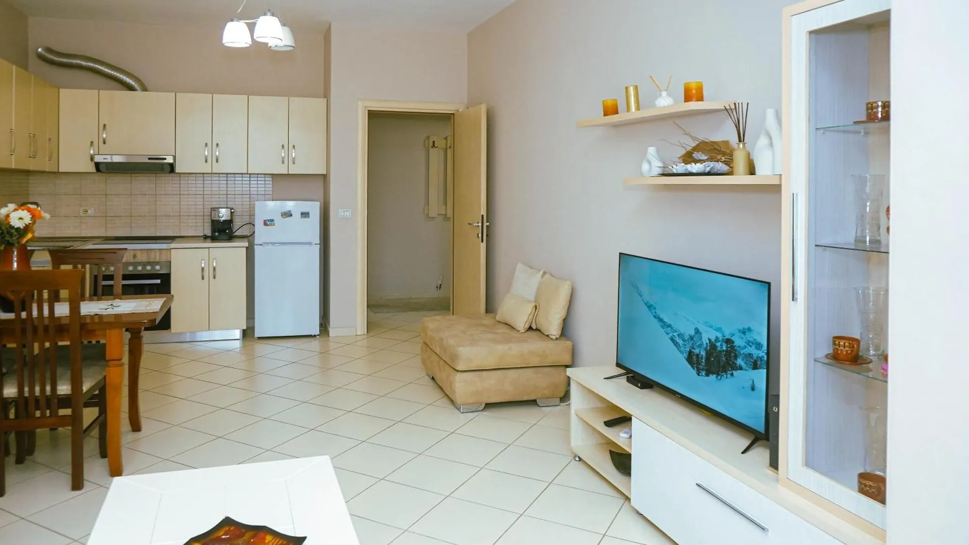 Sunrise Apartment Near The Center Tirana Albanien