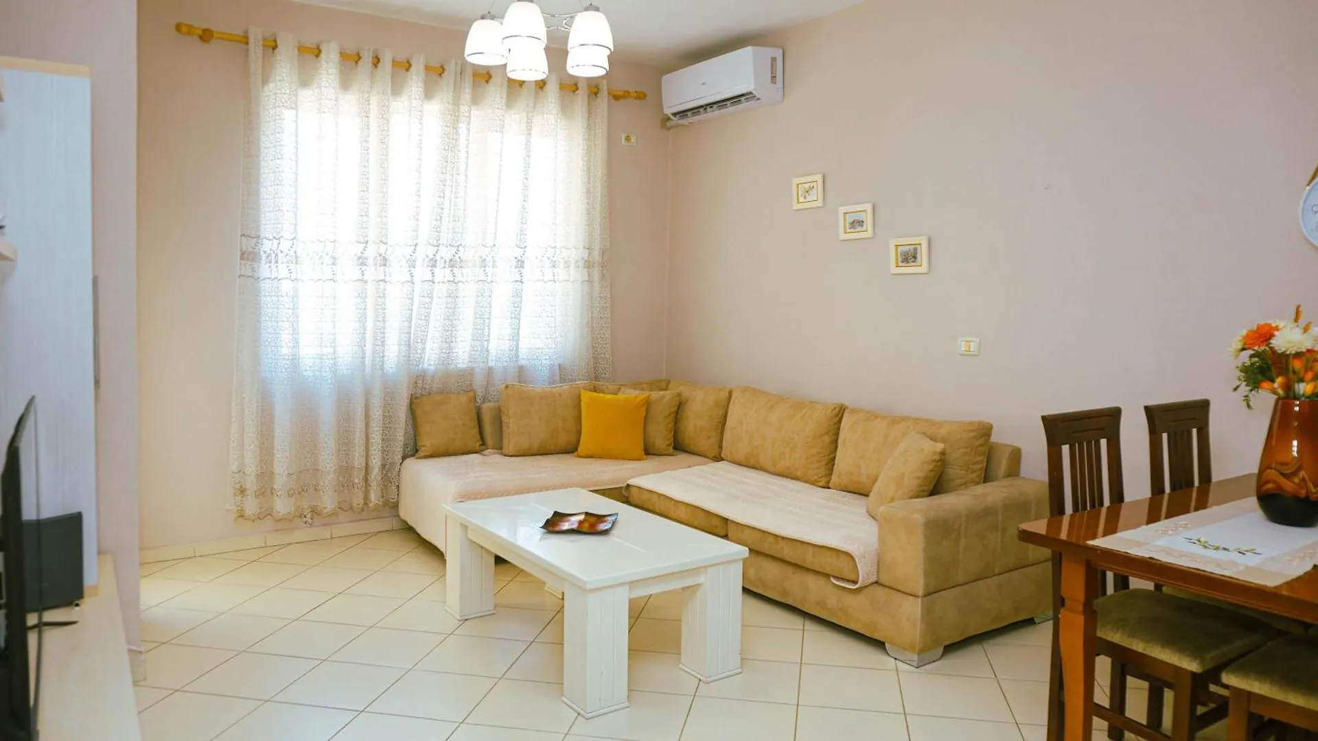 Sunrise Apartment Near The Center Tirana
