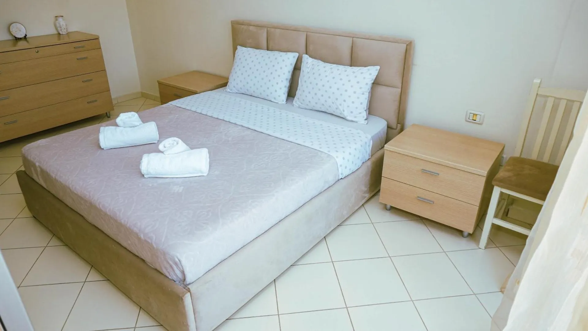 Sunrise Apartment Near The Center Tirana Albanien